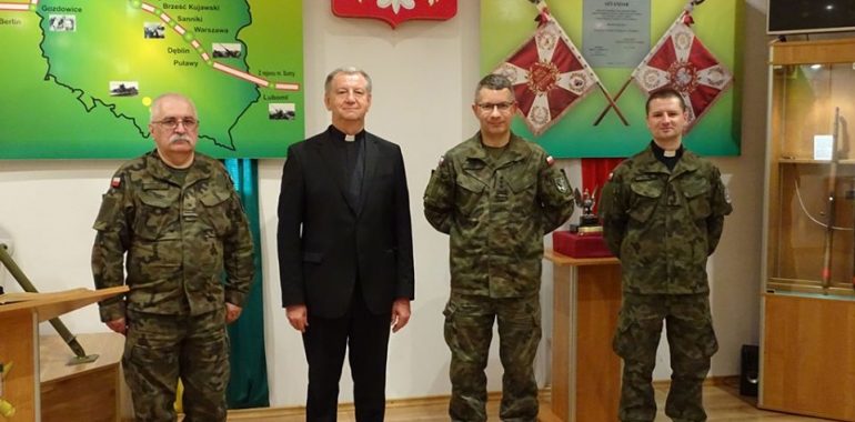 15 Gołdapski Pułk Przeciwlotniczy odwiedził Biskup Polowy Wojska Polskiego gen. bryg. Józef Guzdek