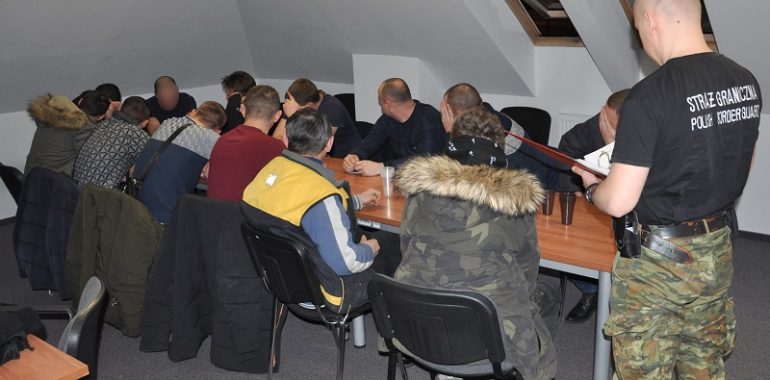 Obywatele Ukrainy nielegalnie zatrudnieni na budowie