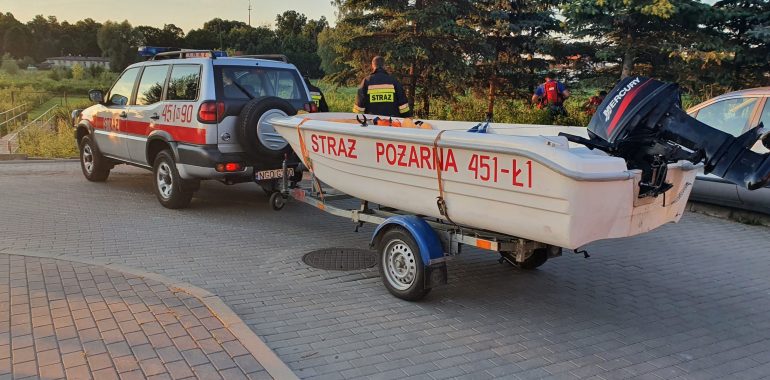 Pijany mężczyzna wpadł do rzeki