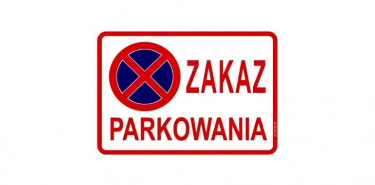 Wystawił zakaz parkowania dla policjantów drogówki.