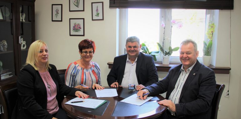 Podpisano umowę na modernizacje przejść dla pieszych.