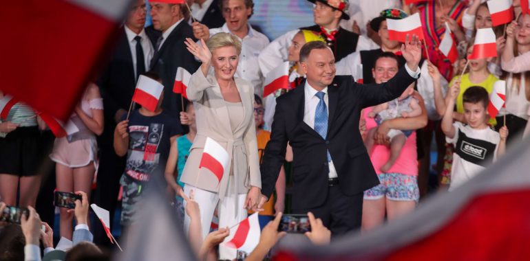 Andrzej Duda zwycięża na Warmii i Mazurach