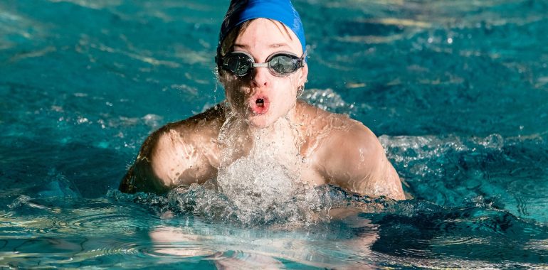 Sobota na sportowo. Sztafeta pływacka na 450-lecie