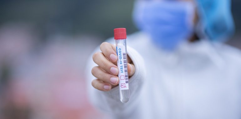 6 nowych przypadków koronawirusa w Warmińsko-Mazurskiem. Jest wśród nich pielęgniarka jednego z olsztyńskich szpitali